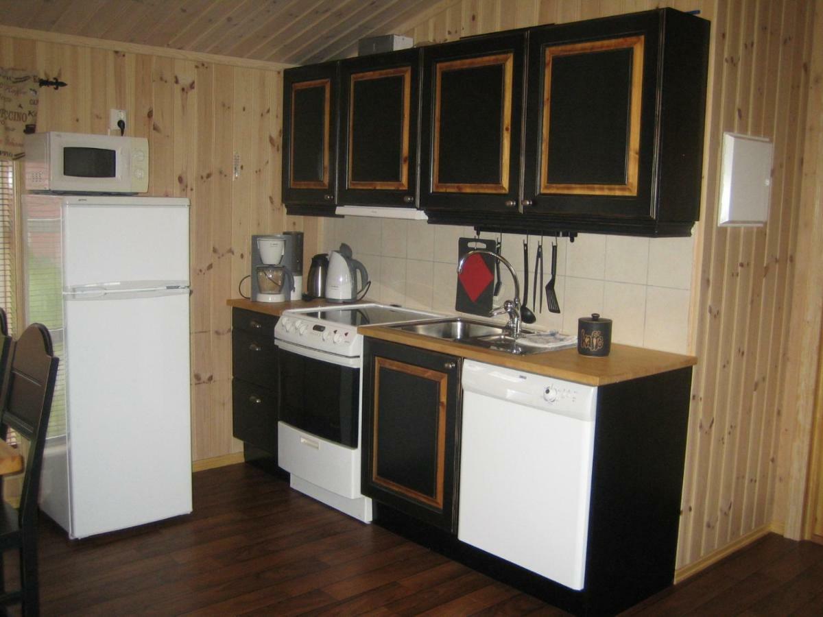 Roste Hyttetun Og Camping Os (Hedmark) 外观 照片