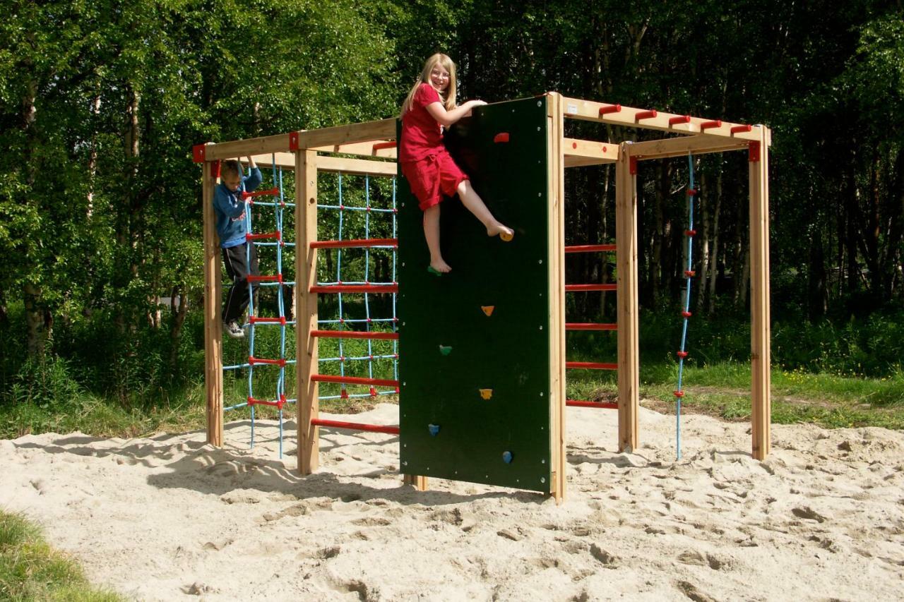 Roste Hyttetun Og Camping Os (Hedmark) 外观 照片