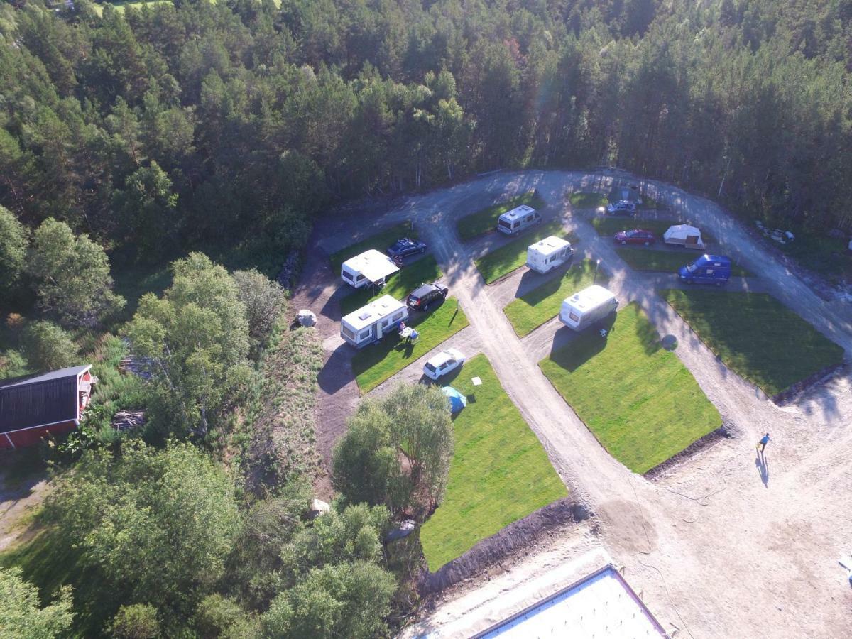 Roste Hyttetun Og Camping Os (Hedmark) 外观 照片