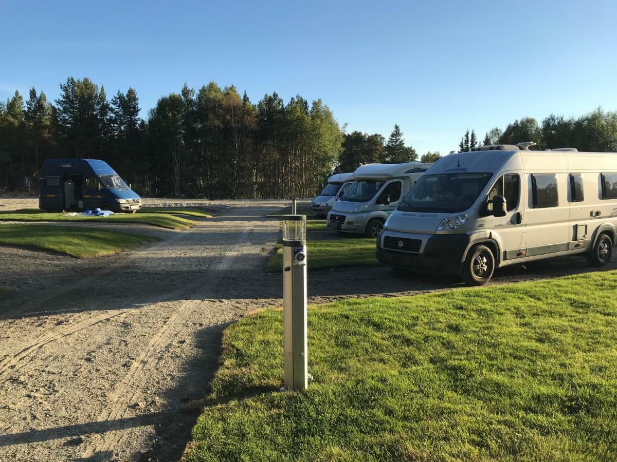 Roste Hyttetun Og Camping Os (Hedmark) 外观 照片